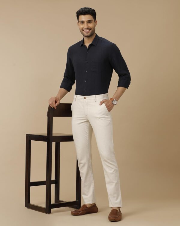 Linen Club Men's Pure Linen Black Solid Contemporary Fit Full Sleeve Casual Shirt - Image 3