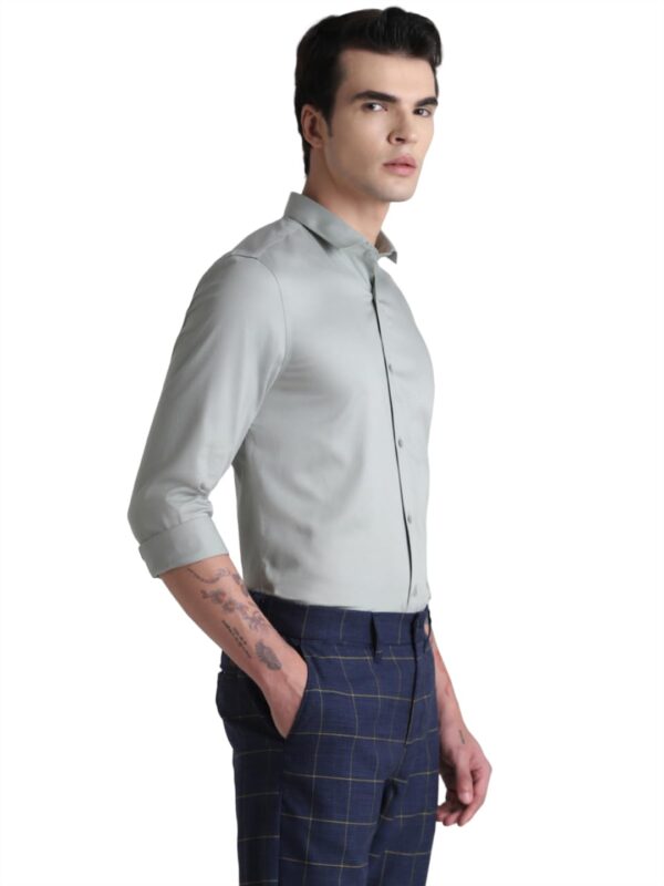 JACK & JONES Men's Cotton Slim Fit Solid Opaque Checked Spread-Collar Casual Shirt - Image 3