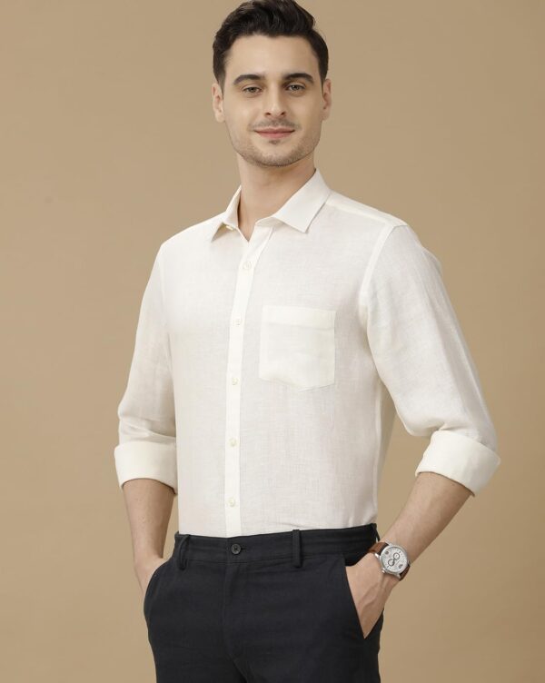 Linen Club Men's Pure Linen Maroon Solid Contemporary Fit Full Sleeve Casual Shirt - Image 2