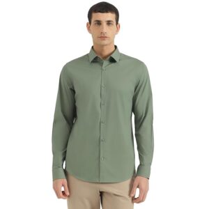 United Colors of Benetton Slim Fit Spread Collar Solid Shirt