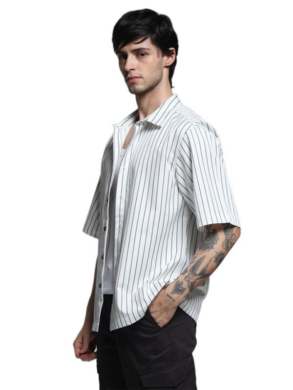 JACK & JONES Men's Spread Collar Vertical Striped Cotton Oversized Casual Shirt - Image 3