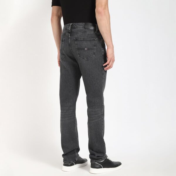 Tommy Hifiger Men Black Jeans - Image 3