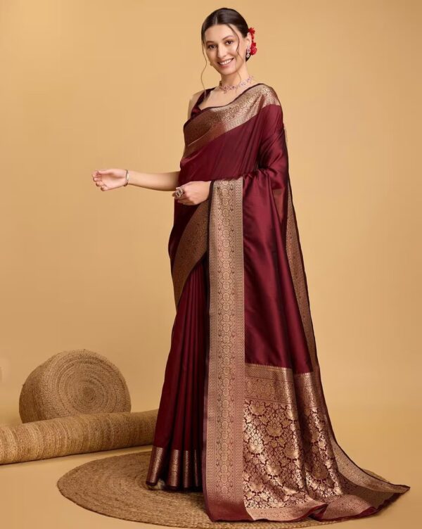 AMIRAT Women's Banarasi silk plain saree With Golden Zari Woven Border With Blouse Piece - Image 3