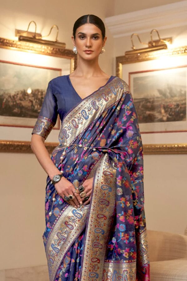 SGF11- Women's Kanjivaram Pure Soft Silk Handloom Saree Pure Golden Zari With Blouse Piece - Image 3