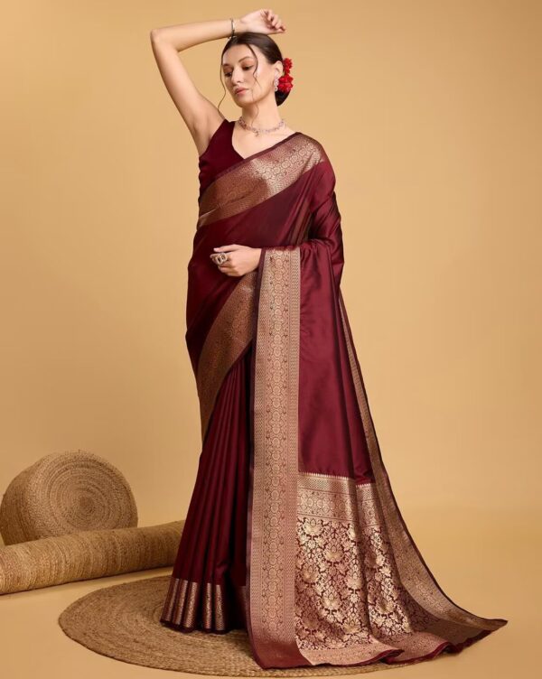 AMIRAT Women's Banarasi silk plain saree With Golden Zari Woven Border With Blouse Piece - Image 2