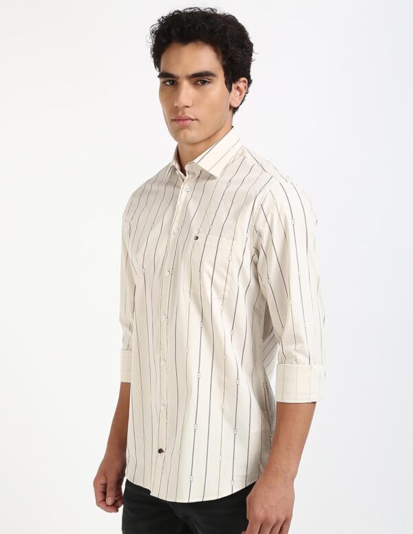 Tommy Hilfiger Men's Striped Regular Fit Shirt - Image 4
