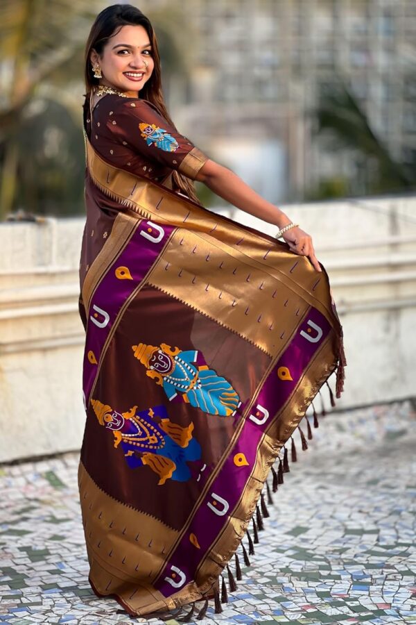 SGF11 Women's Kanjivaram Paithani Silk Saree With Unstitched Blouse Piece - Image 4