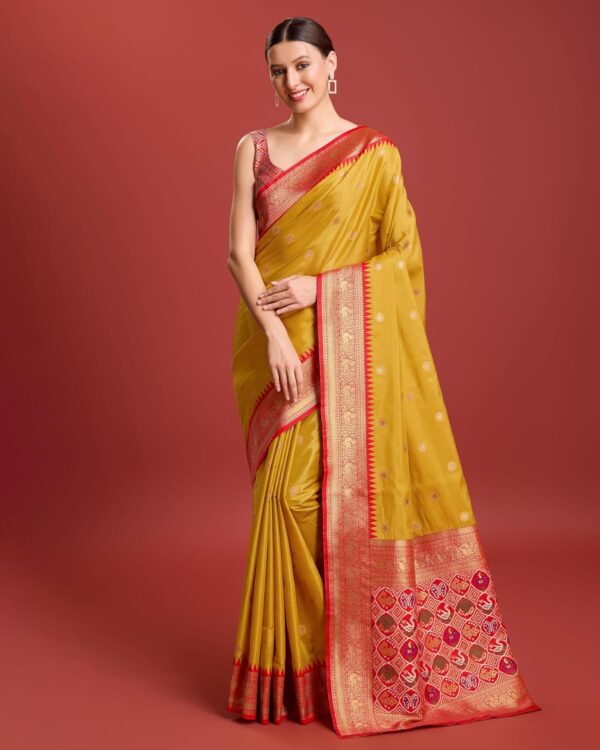 Monjolika Fashion Women's Patola pallu Banarasi tissue silk saree Comes with Unstitched Blouse piece - Image 4