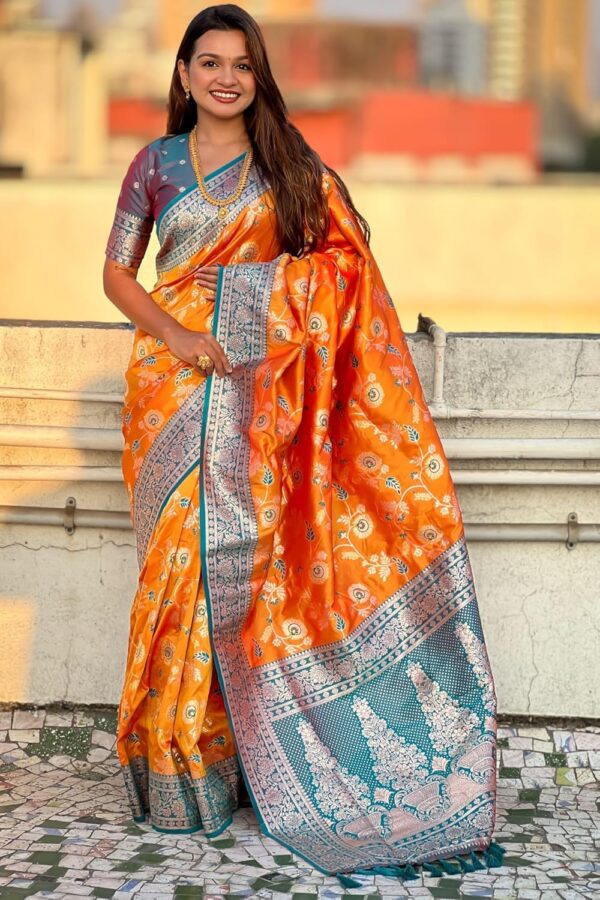 SGF11- Women's Kanjivaram Woven Soft Silk Saree With Blouse Piece - Image 2