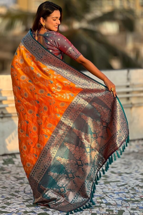 SGF11- Women's Kanjivaram Woven Soft Silk Saree With Blouse Piece - Image 4