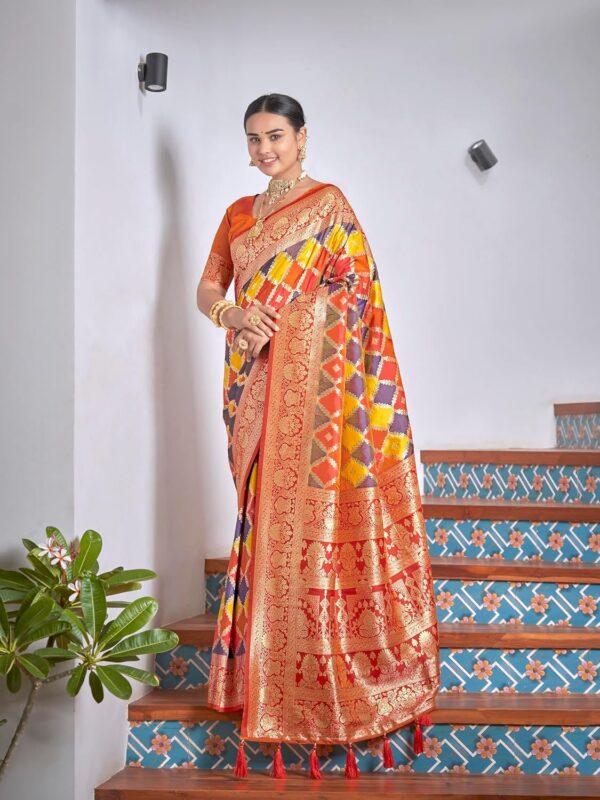 MANOHARI Women's Trendy Banarasi Woven Saree with Heavy Jacquard Work, Elegant Design, Silk Saree with Maching Lace Border Unstitched Blouse Piece for Weddings & Festive Occasions - Image 3