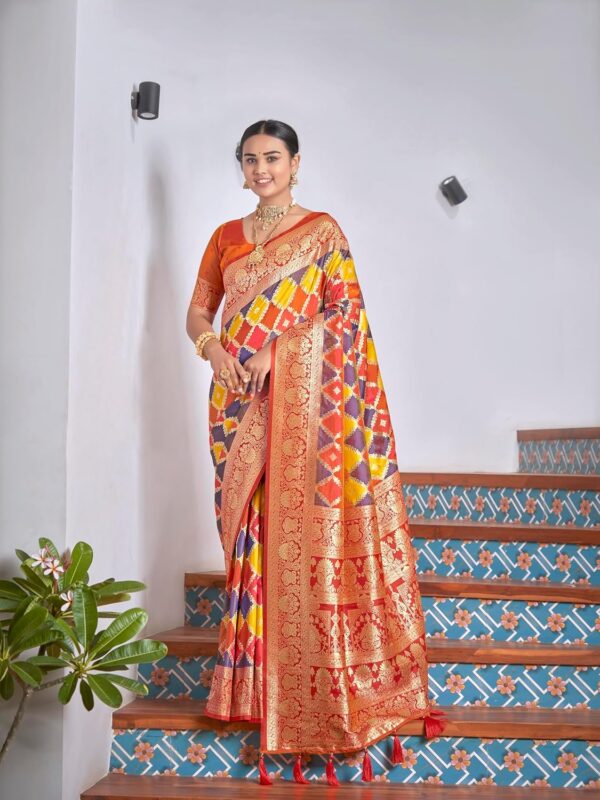 MANOHARI Women's Trendy Banarasi Woven Saree with Heavy Jacquard Work, Elegant Design, Silk Saree with Maching Lace Border Unstitched Blouse Piece for Weddings & Festive Occasions - Image 2