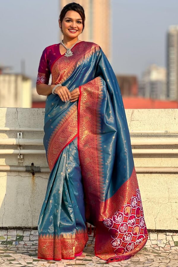 SGF11 Women's Kanjivaram Patola Silk Saree Silk Saree Pure Golden Zari With Blouse Piece - Image 2