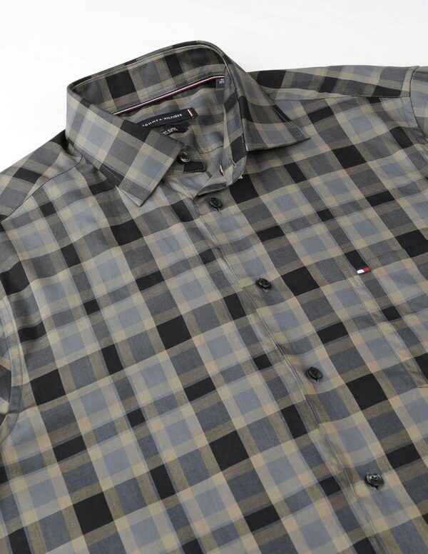 Tommy Hilfiger Men's Striped Regular Fit Shirt - Image 2