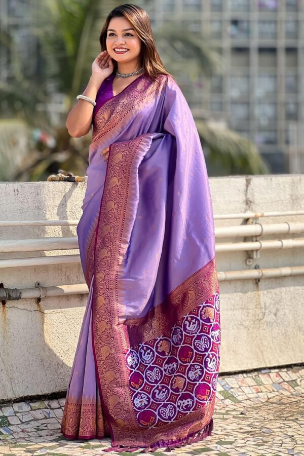 SGF11 Women's Kanjivaram Patola Silk Saree Silk Saree Pure Golden Zari With Blouse Piece - Image 5