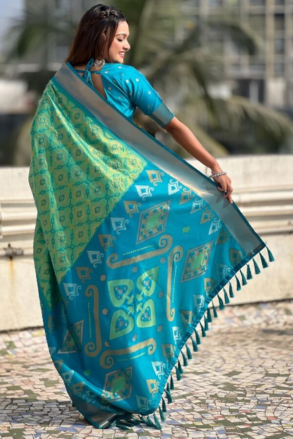 SGF11 Women's Kanjivaram Patola Soft Pure Silk Sarees With Unstitched Blouse Piece - Image 3