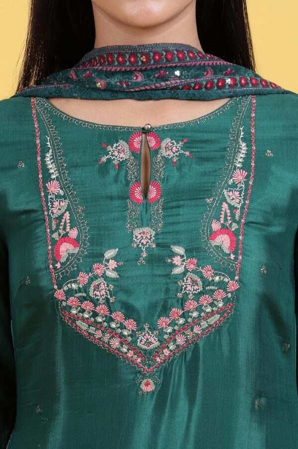 W for Woman Thread Embroidered Straight Kurta and Pants Set with Dupatta - Image 3