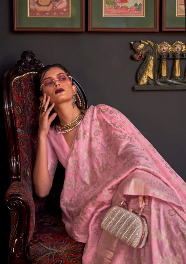 SWORNOF Women's kanjivaram banarasi silk saree for Patola festival Wedding silk with rich pallu Design sarees for women with blouse piece - Image 3