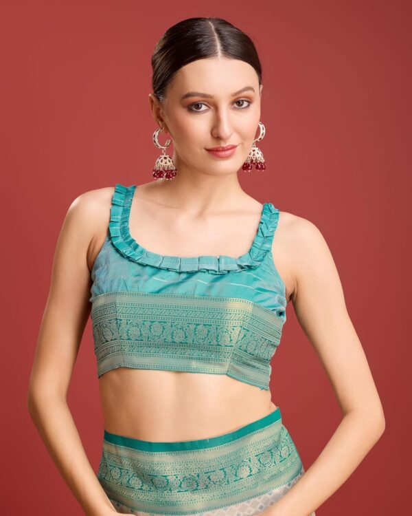 Monjolika Fashion Women's Kanjivaram Silk Mesmerizing Saree for Every Celebrations Comes With Unstitched Blouse Piece - Image 6