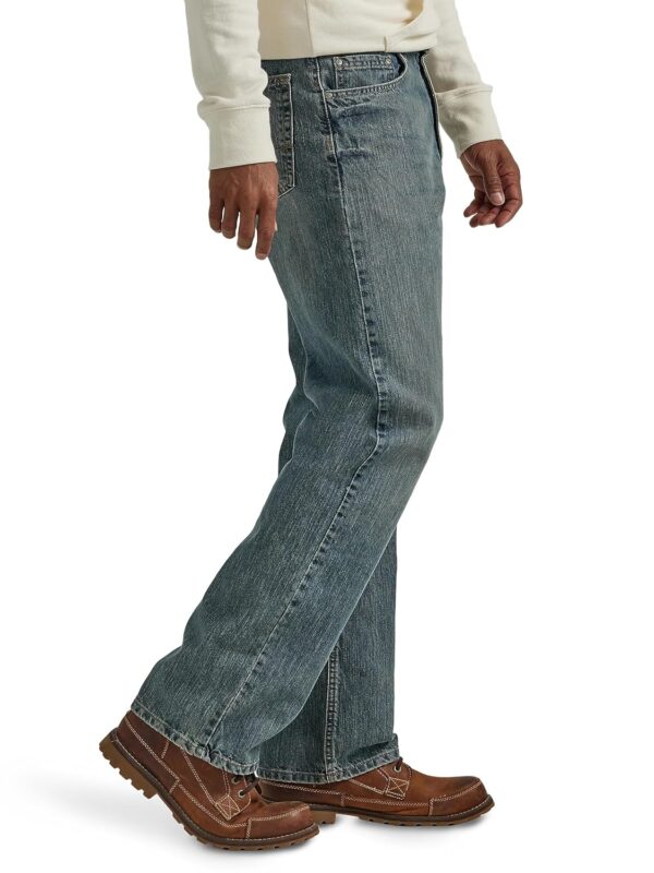 Wrangler Men's Relaxed Fit Boot Cut Jean - Image 2