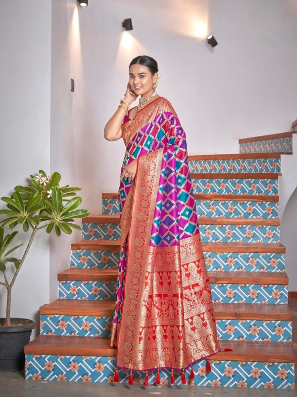 MANOHARI Women's Trendy Banarasi Woven Saree with Heavy Jacquard Work, Elegant Design, Silk Saree with Maching Lace Border Unstitched Blouse Piece for Weddings & Festive Occasions - Image 2