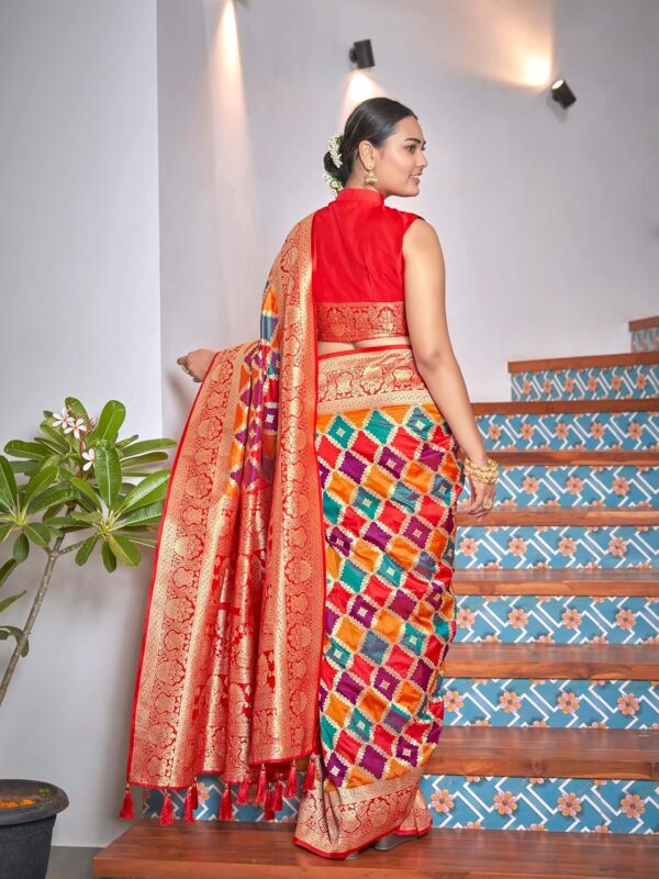 MANOHARI Women's Trendy Banarasi Woven Saree with Heavy Jacquard Work, Elegant Design, Silk Saree with Maching Lace Border Unstitched Blouse Piece for Weddings & Festive Occasions - Image 4
