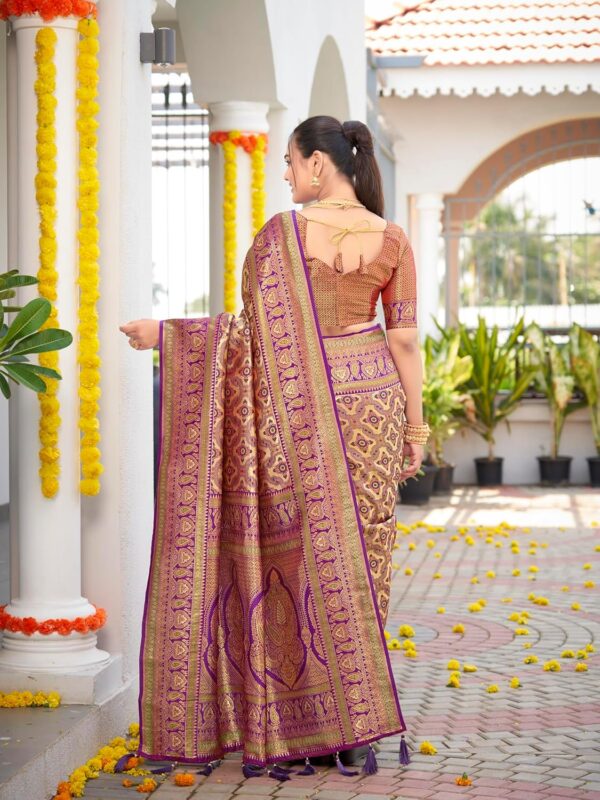 MANOHARI Women's Trendy Banarasi Woven Saree with Heavy Jacquard Work, Elegant Design, Silk Saree with Maching Lace Border Unstitched Blouse Piece for Weddings & Festive Occasions - Image 4