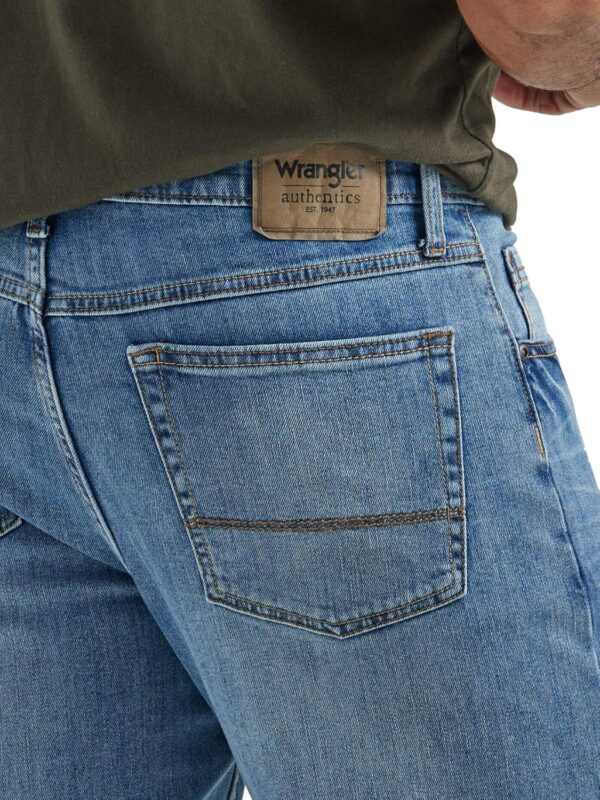 Wrangler Men's Relaxed Fit Boot Cut Jean - Image 5