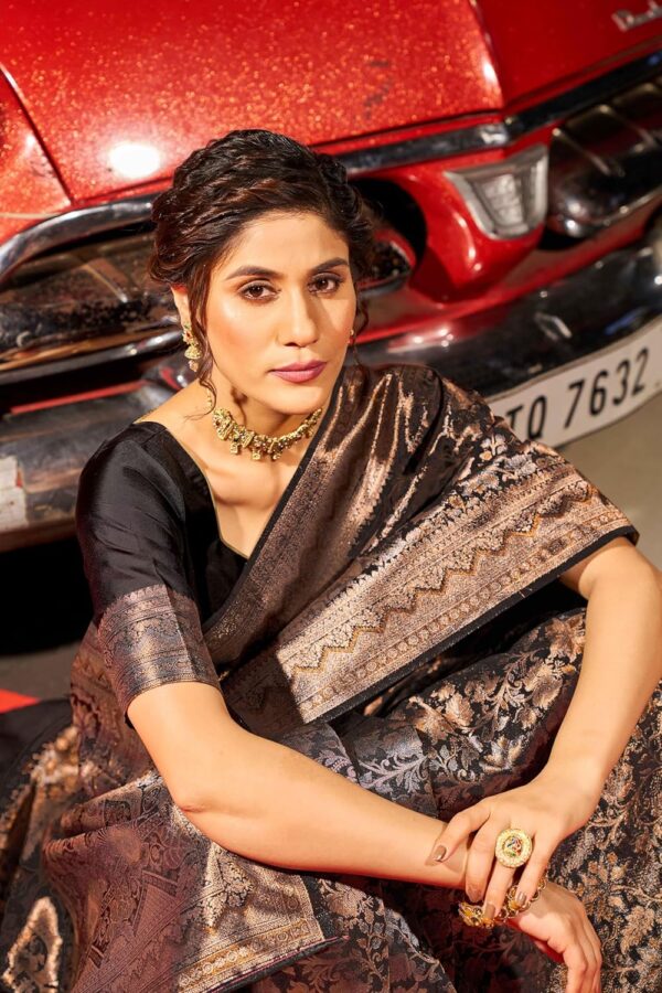SWORNOF Women's kanjivaram banarasi silk saree for festival Wedding silk with rich pallu Design sarees for women with Unstitched blouse piece - Image 3