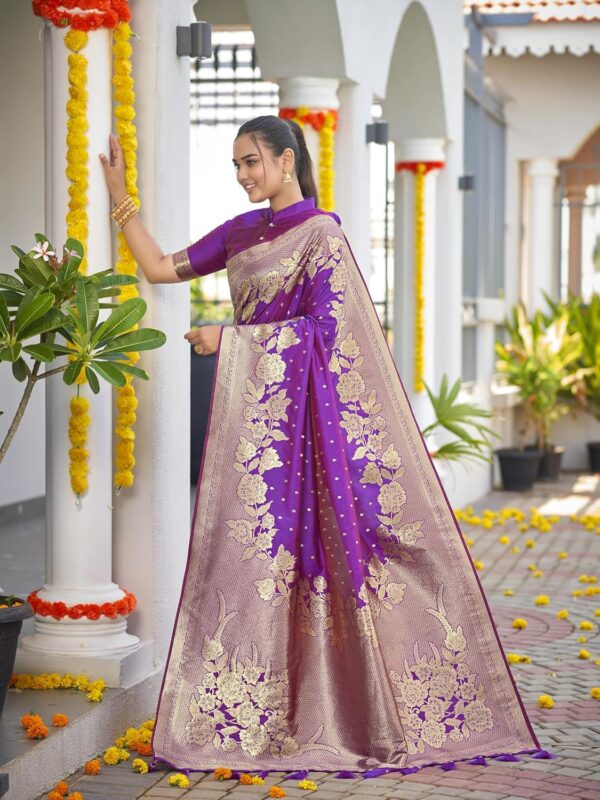 MANOHARI Women's Trendy Banarasi Woven Saree with Heavy Jacquard Work, Elegant Design, Silk Saree with Maching Lace Border Unstitched Blouse Piece for Weddings & Festive Occasions - Image 3