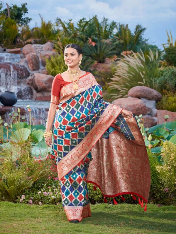 MANOHARI Women's Trendy Banarasi Woven Saree with Heavy Jacquard Work, Elegant Design, Silk Saree with Maching Lace Border Unstitched Blouse Piece for Weddings & Festive Occasions - Image 6