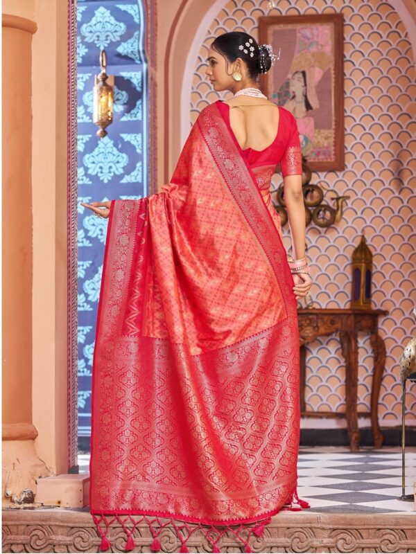 SWORNOF Women's kanjivaram banarasi silk saree for Patola festival Wedding silk with rich pallu Design sarees for women with blouse piece - Image 4