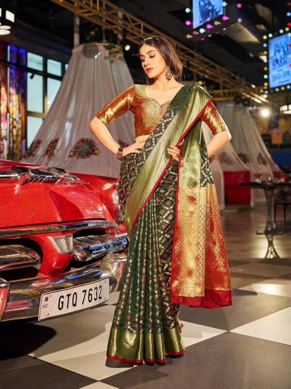 SWORNOF Women's Patola Silk Saree With Unstitched Boluse Piece - Image 4