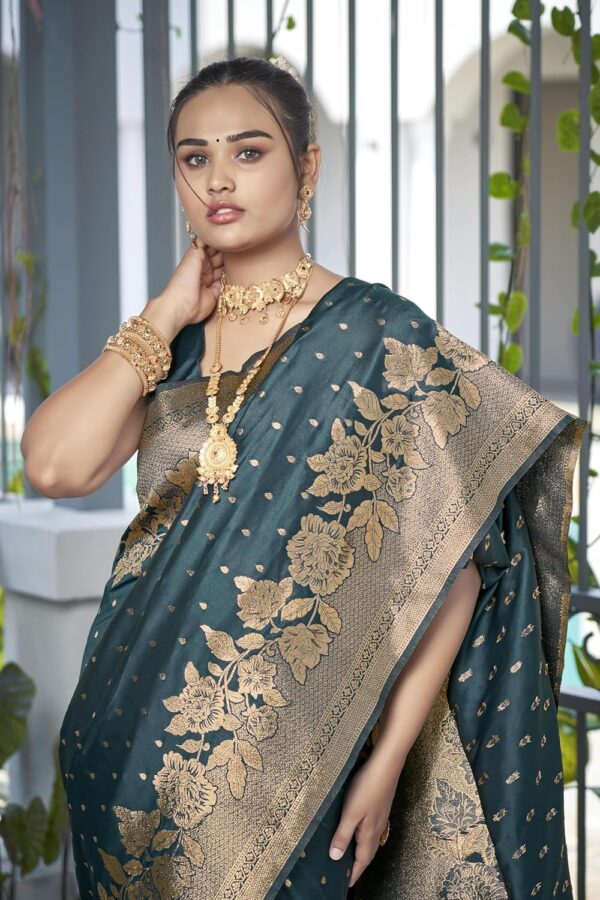 MANOHARI Women's Trendy Banarasi Woven Saree with Heavy Jacquard Work, Elegant Design, Silk Saree with Maching Lace Border Unstitched Blouse Piece for Weddings & Festive Occasions - Image 6