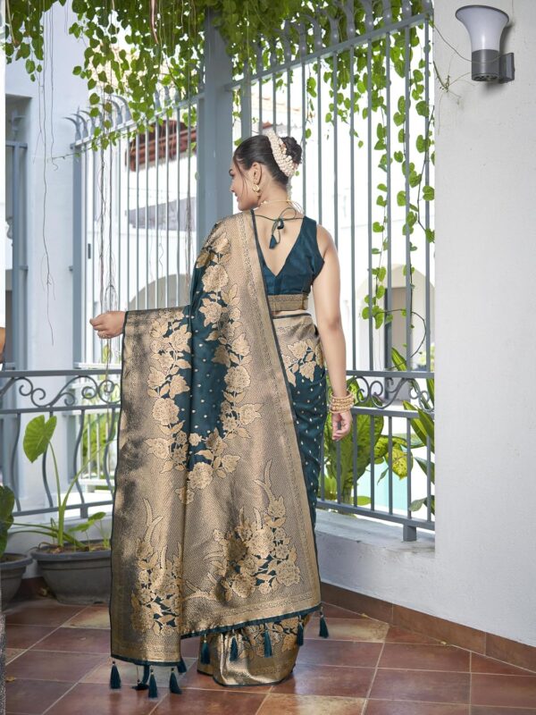MANOHARI Women's Trendy Banarasi Woven Saree with Heavy Jacquard Work, Elegant Design, Silk Saree with Maching Lace Border Unstitched Blouse Piece for Weddings & Festive Occasions - Image 4
