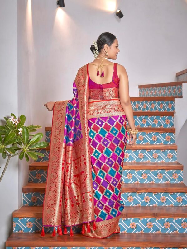 MANOHARI Women's Trendy Banarasi Woven Saree with Heavy Jacquard Work, Elegant Design, Silk Saree with Maching Lace Border Unstitched Blouse Piece for Weddings & Festive Occasions - Image 3