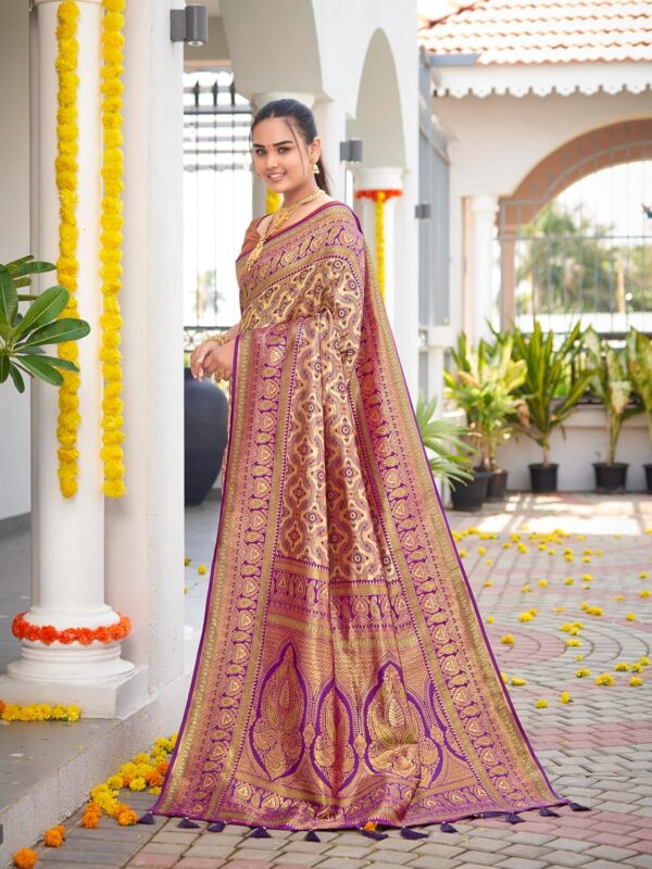 MANOHARI Women's Trendy Banarasi Woven Saree with Heavy Jacquard Work, Elegant Design, Silk Saree with Maching Lace Border Unstitched Blouse Piece for Weddings & Festive Occasions - Image 3