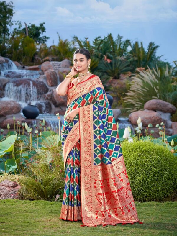 MANOHARI Women's Trendy Banarasi Woven Saree with Heavy Jacquard Work, Elegant Design, Silk Saree with Maching Lace Border Unstitched Blouse Piece for Weddings & Festive Occasions - Image 2