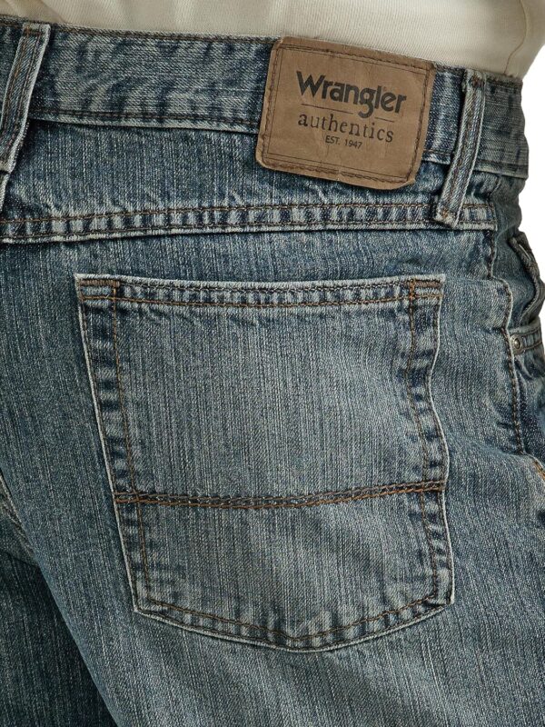 Wrangler Men's Relaxed Fit Boot Cut Jean - Image 4